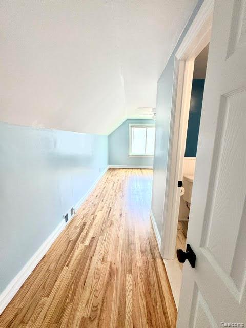 Royal Oak City, Michigan 48073, United States, 3 Bedrooms Bedrooms, ,2 BathroomsBathrooms,Residential,Active,171052