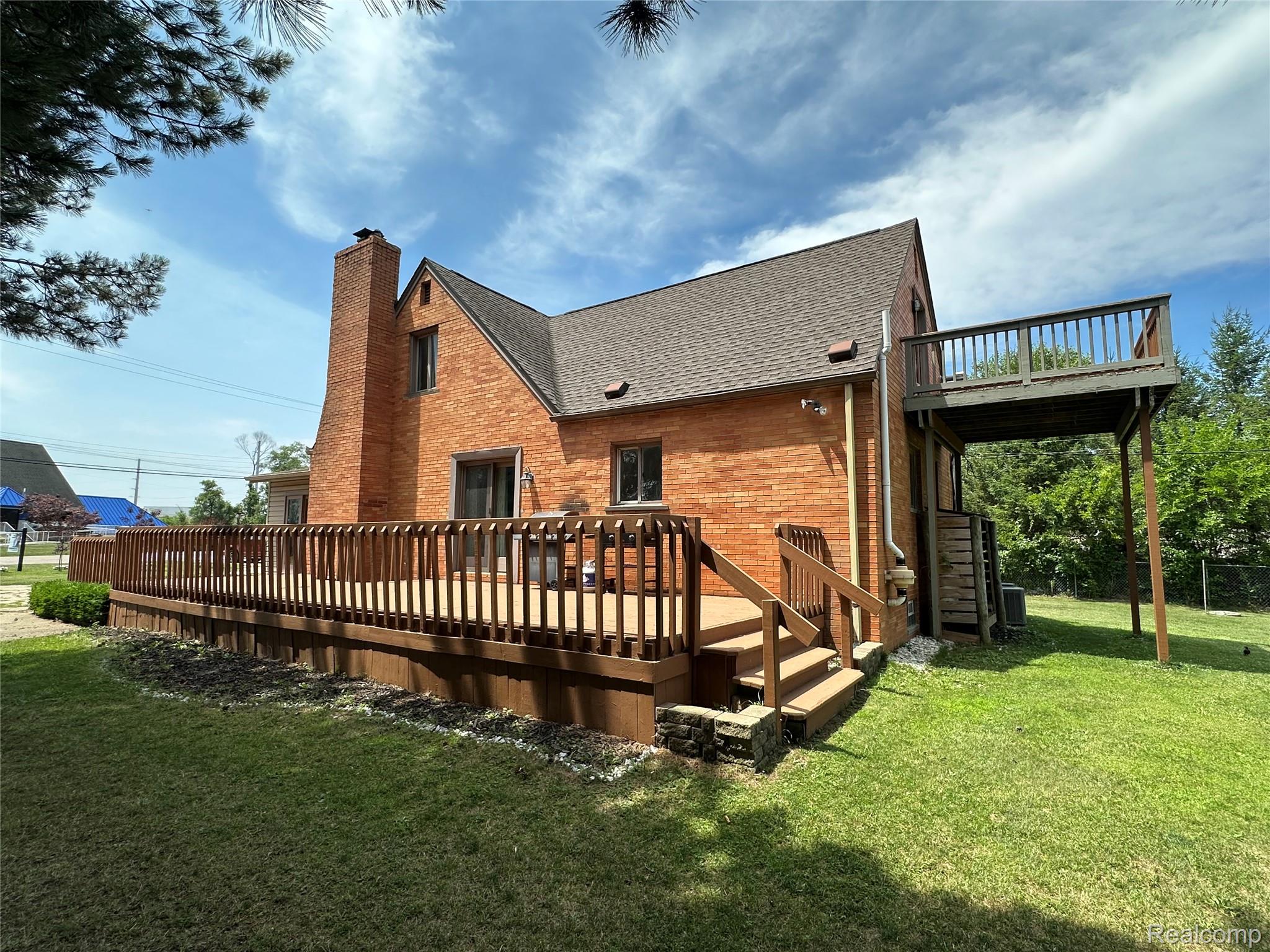 8315 Hilton Road