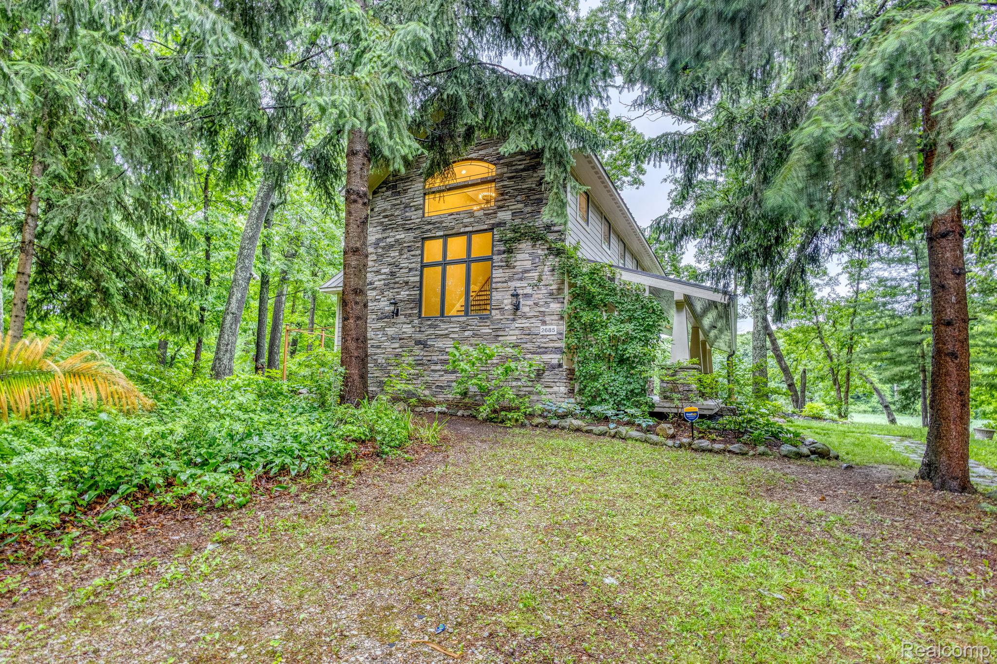 2685 Fry Road