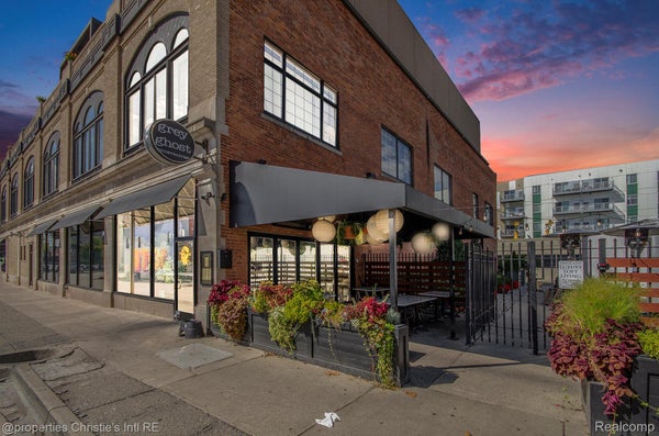 3100 WOODWARD AVE APT 202, DETROIT, MI 48201 - Image ec8ddfcbf8f9e7930f9bfd0ae4c2723f/2187620955