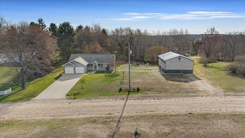 775 S 2nd Street Harrison City Clare MI 48625