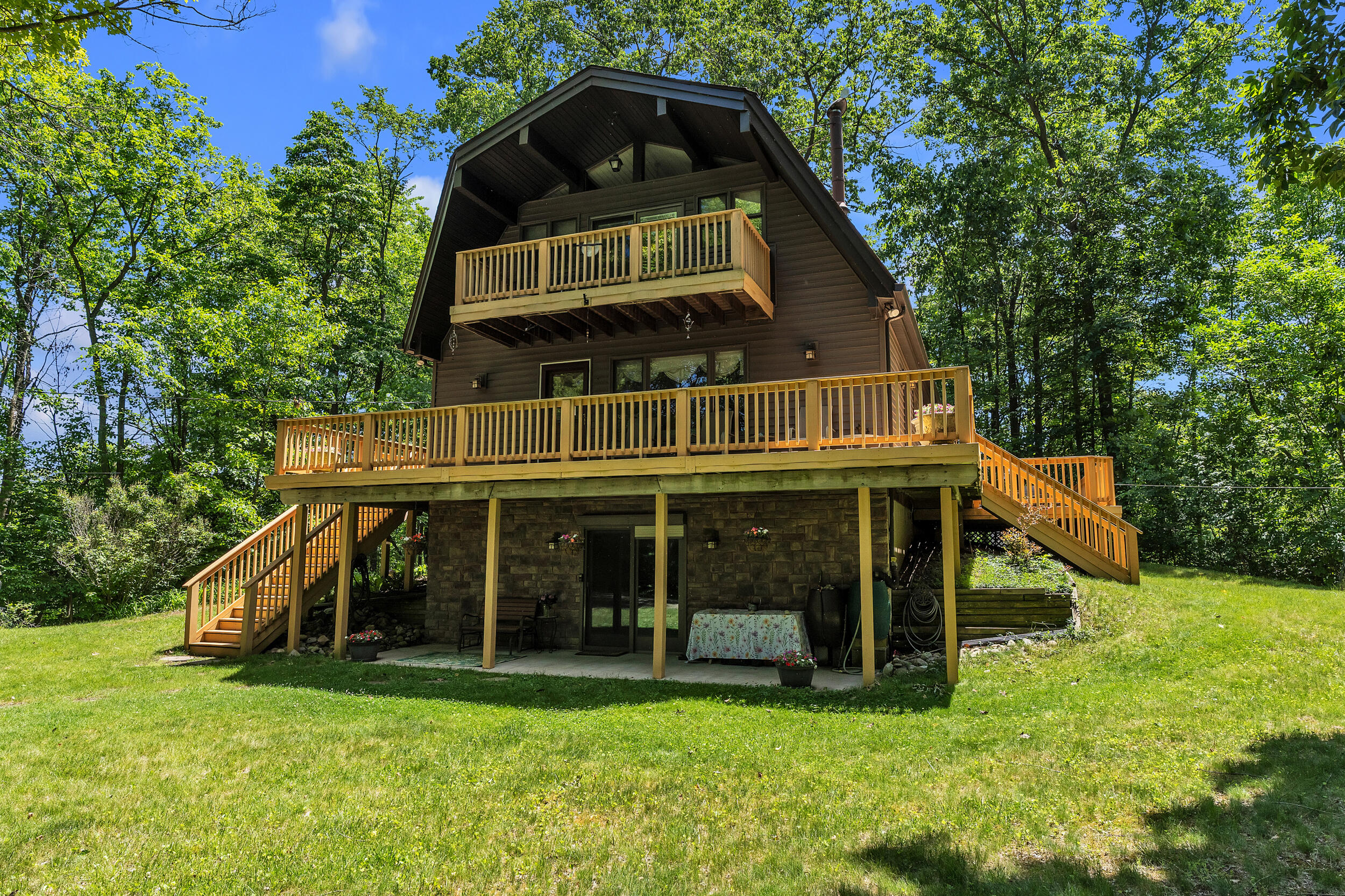 17777 Cavanaugh Lake Road