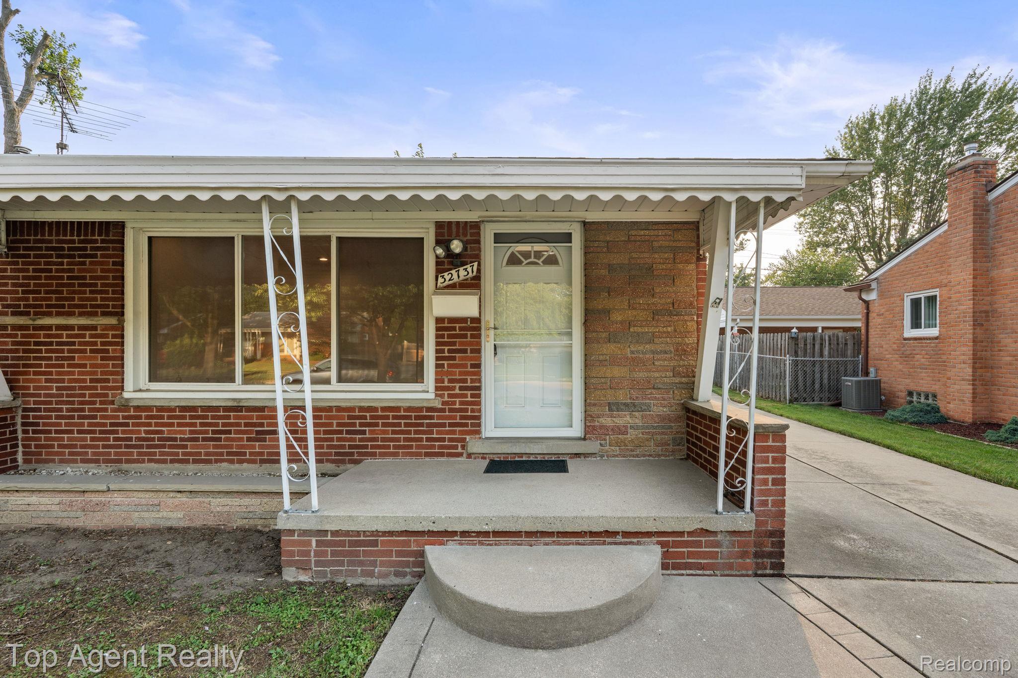 32737 Grinsell Drive