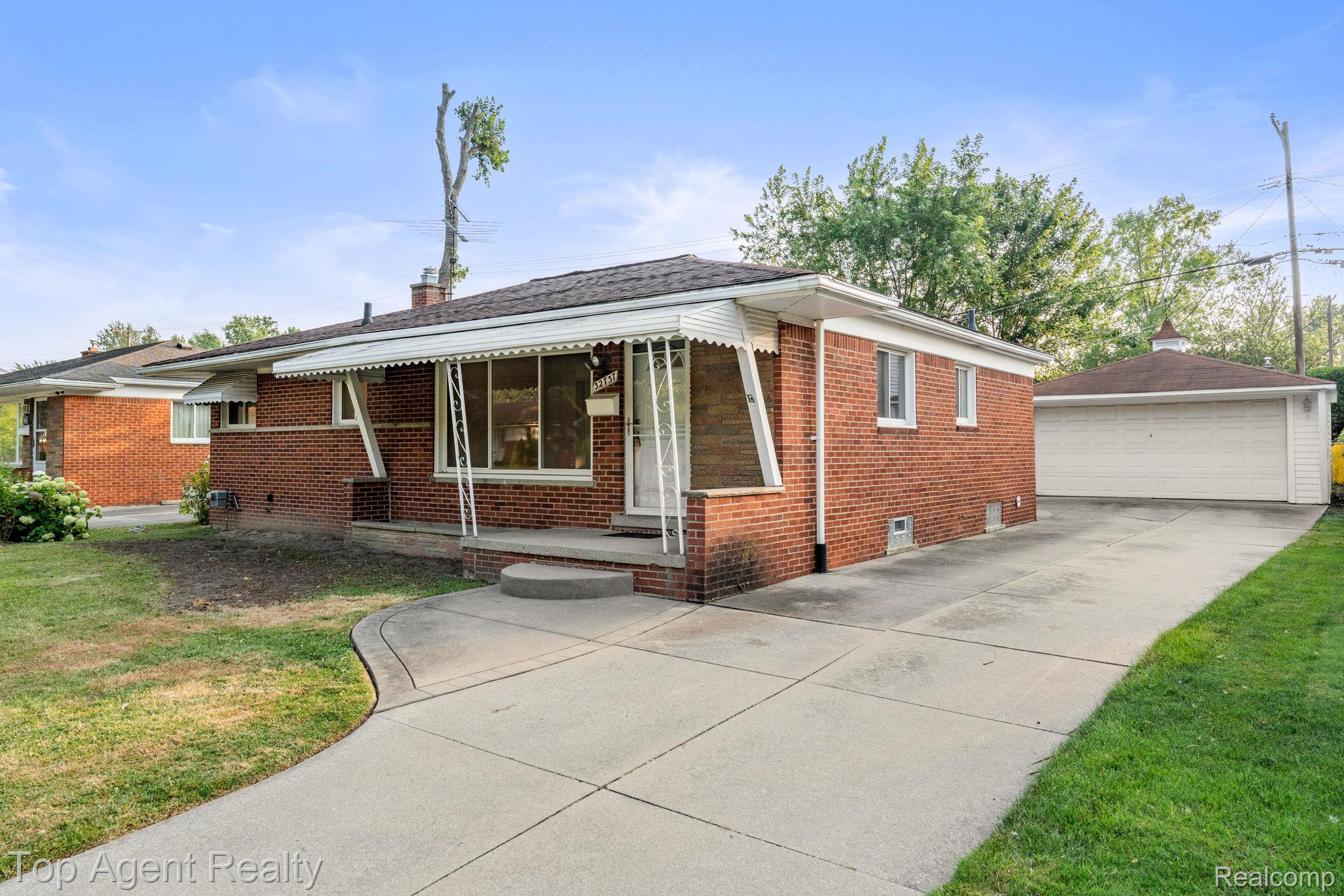 32737 Grinsell Drive