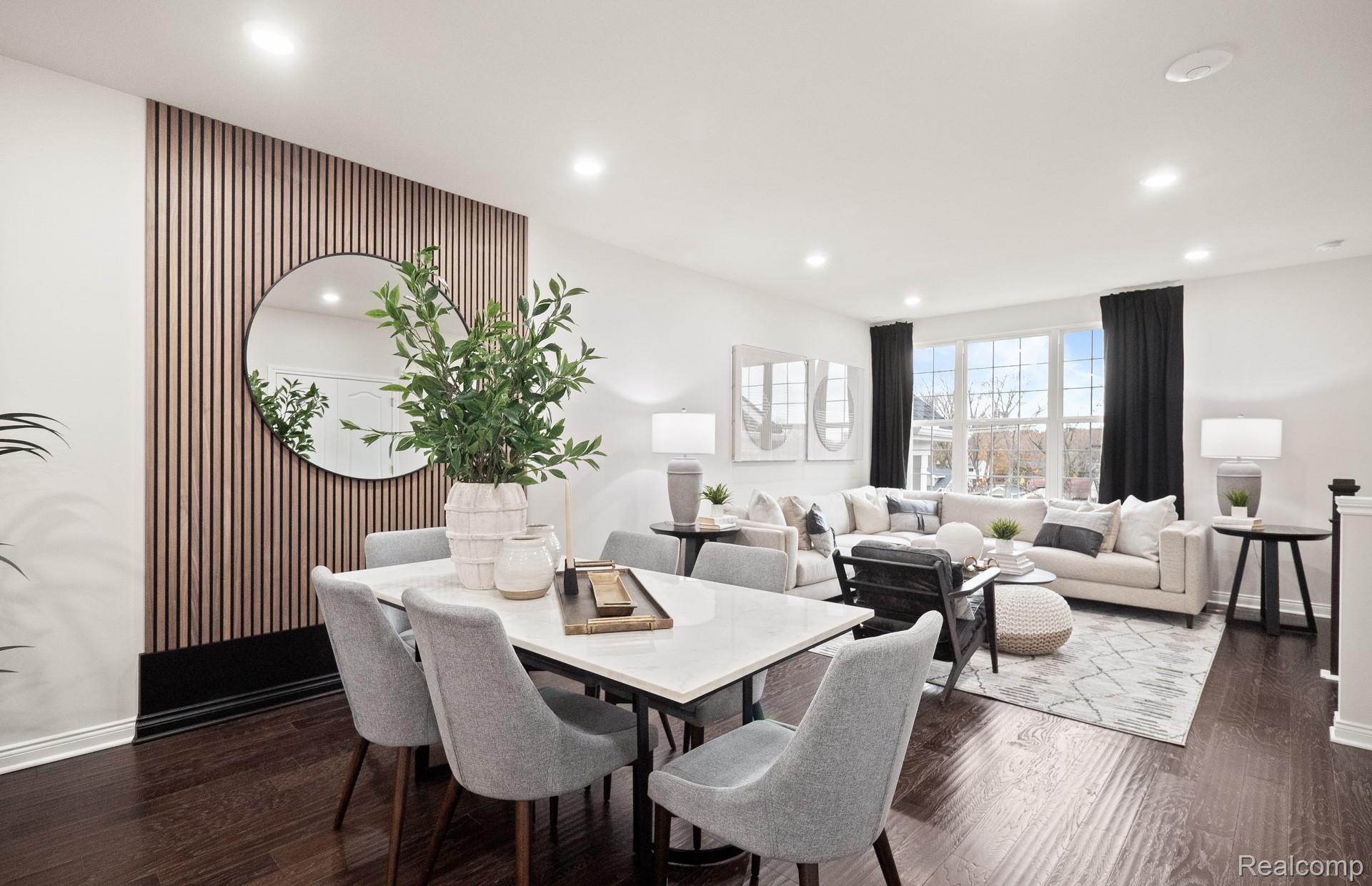 352 North Sydney Court