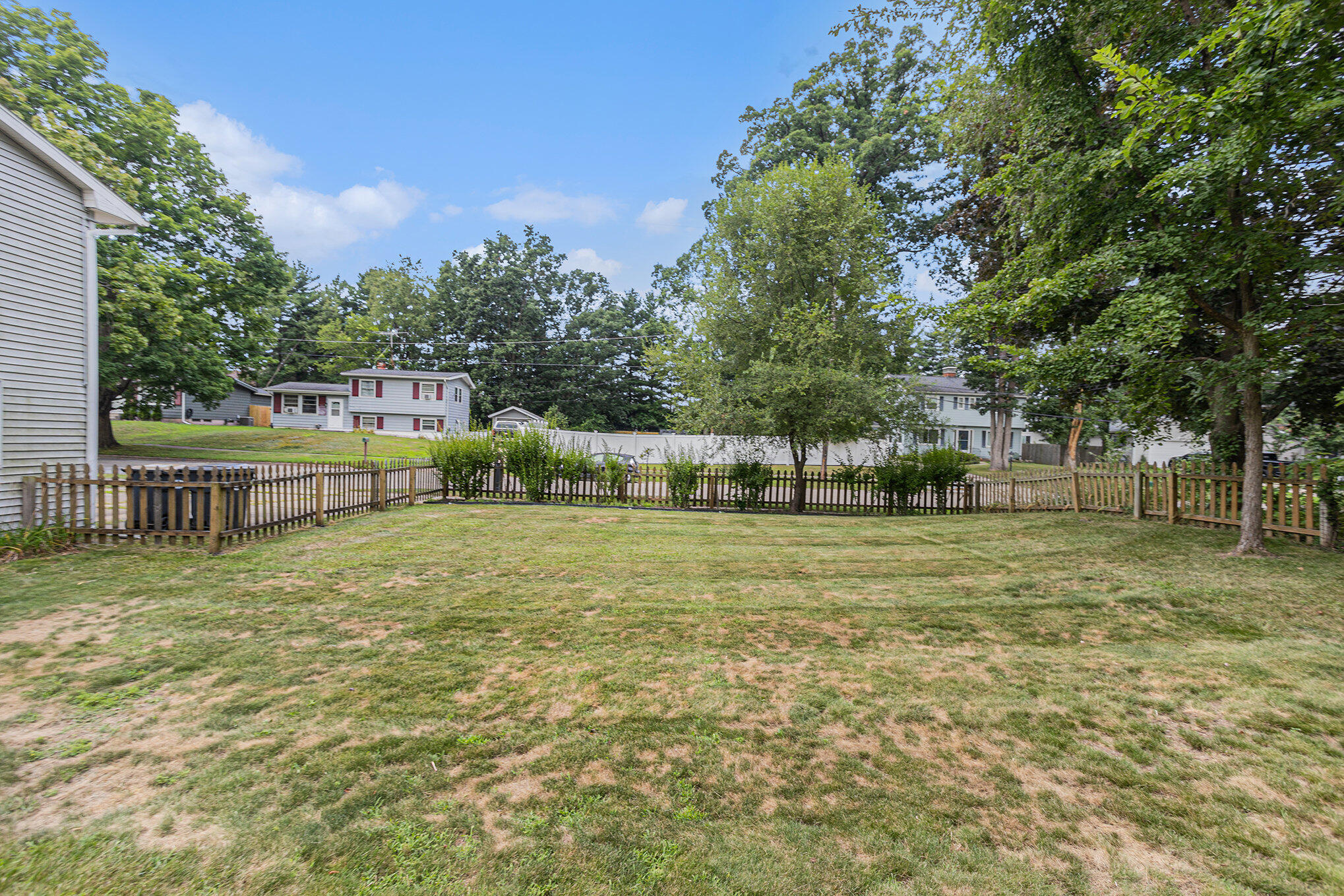 Portage City, Michigan 49024, United States, 3 Bedrooms Bedrooms, ,3 BathroomsBathrooms,Residential,Active,194338