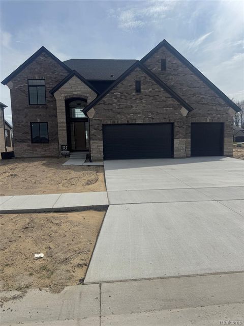 Photo of 24314 Sawgrass Drive, Macomb Township, MI 48042 (MLS # 20261025377)