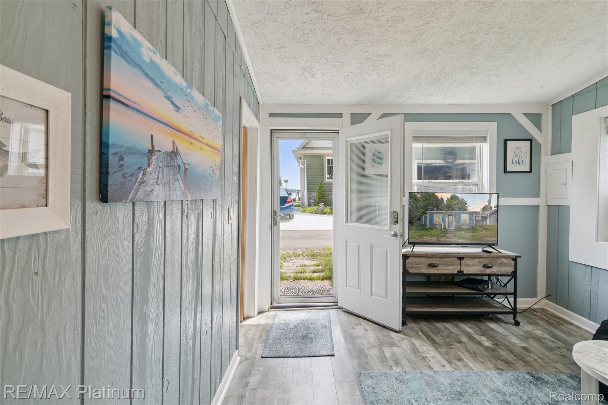 11181 W FERNDALE Drive