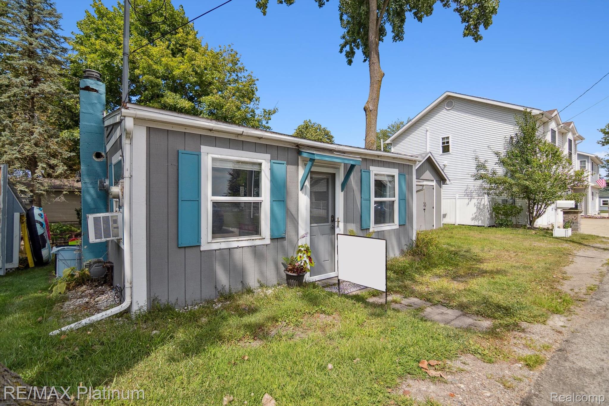 11181 W FERNDALE Drive