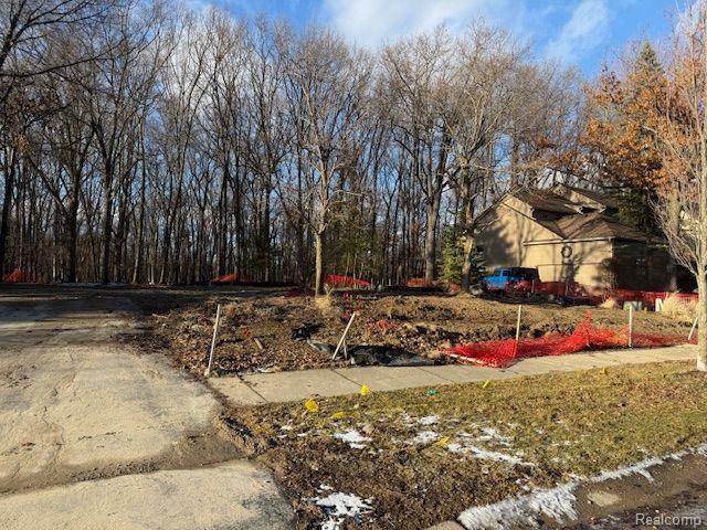 West Bloomfield Township, Michigan 48323, United States, ,Land,Active,87779