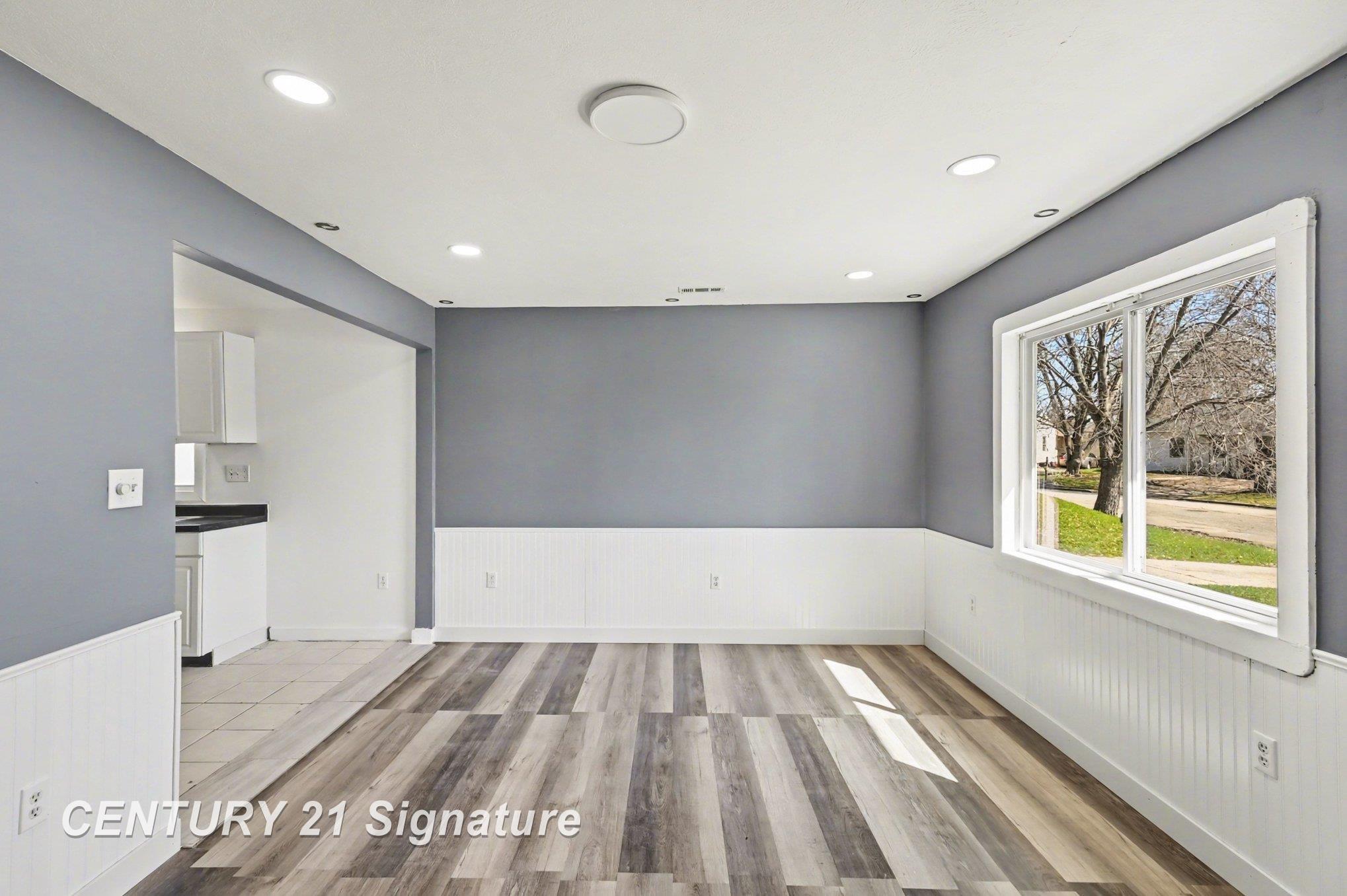 1203 Warwick Drive
