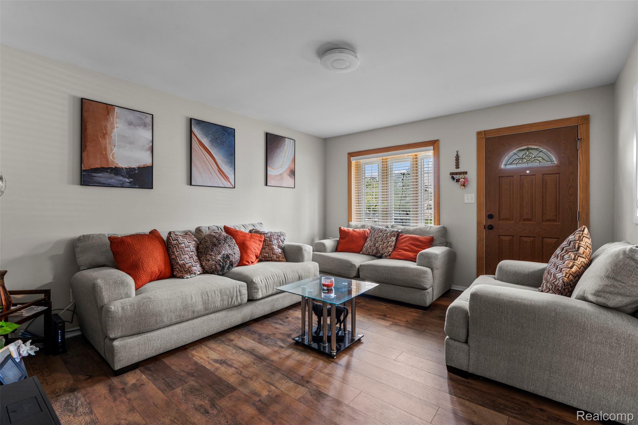 11724 Syracuse Street