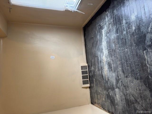 11960 Rossiter Street