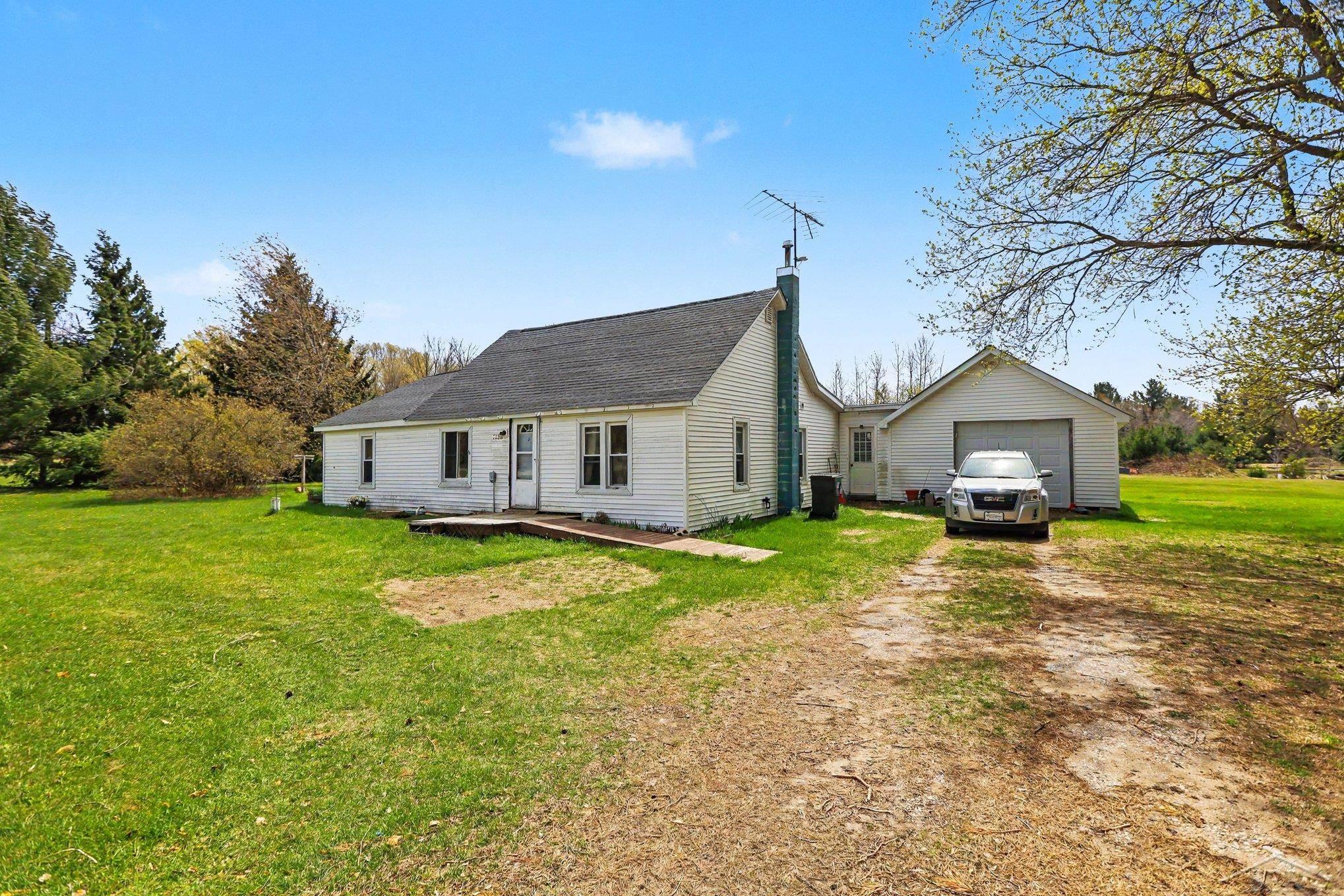 3324 Spencer Rd SE Road