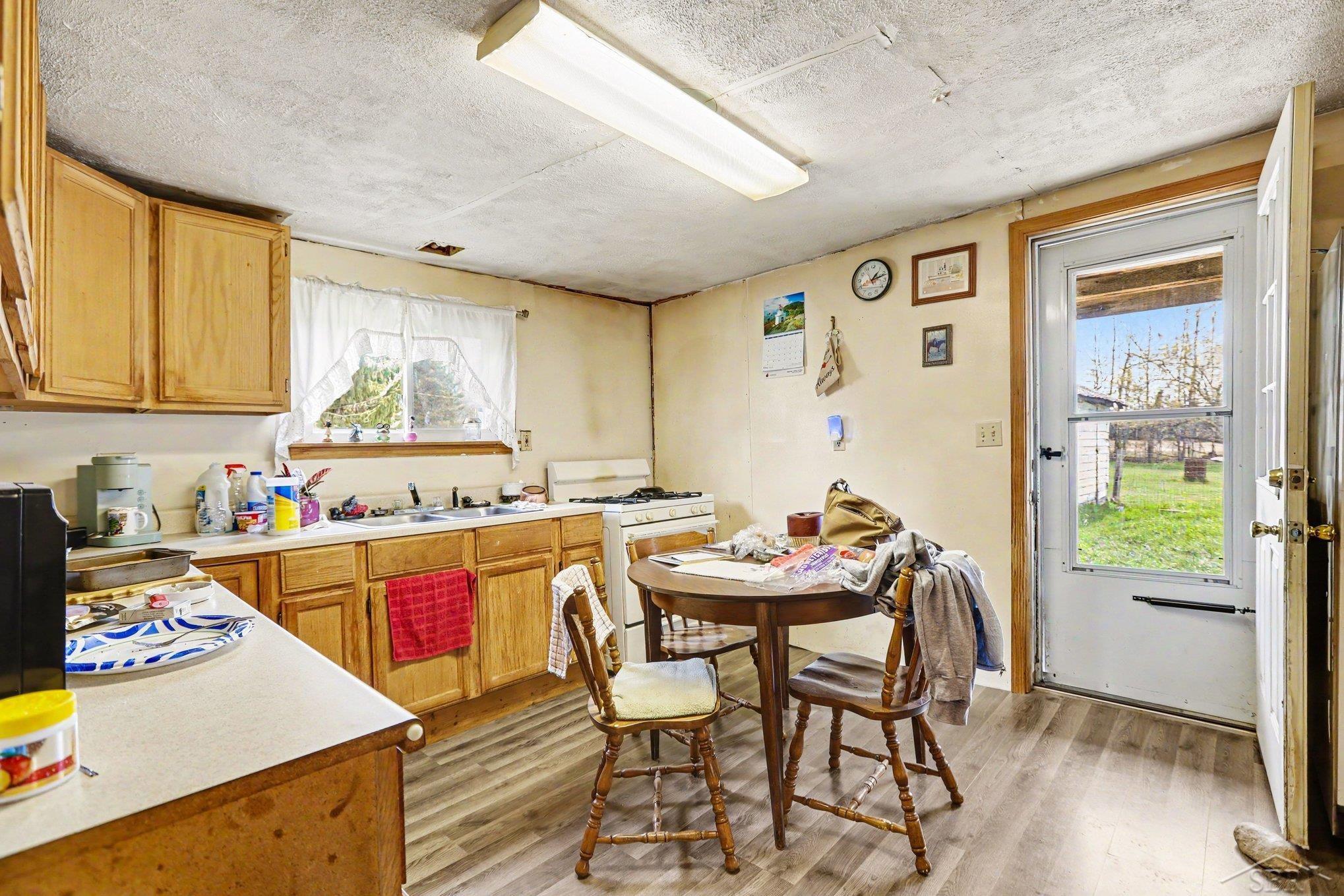 3324 Spencer Rd SE Road