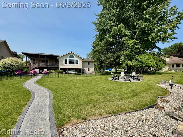 1158 Camelot Drive