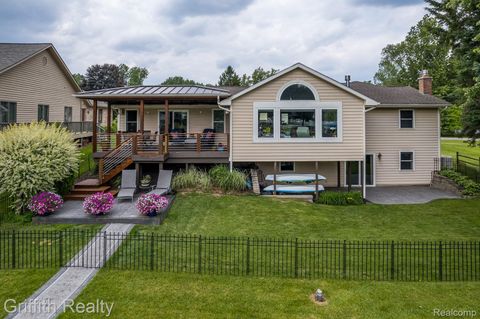 1158 Camelot Drive Putnam Township MI 48169