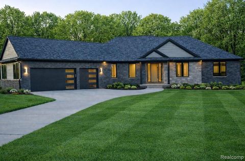 16609 Kings Fairway Lane Grand Blanc City MI 48439