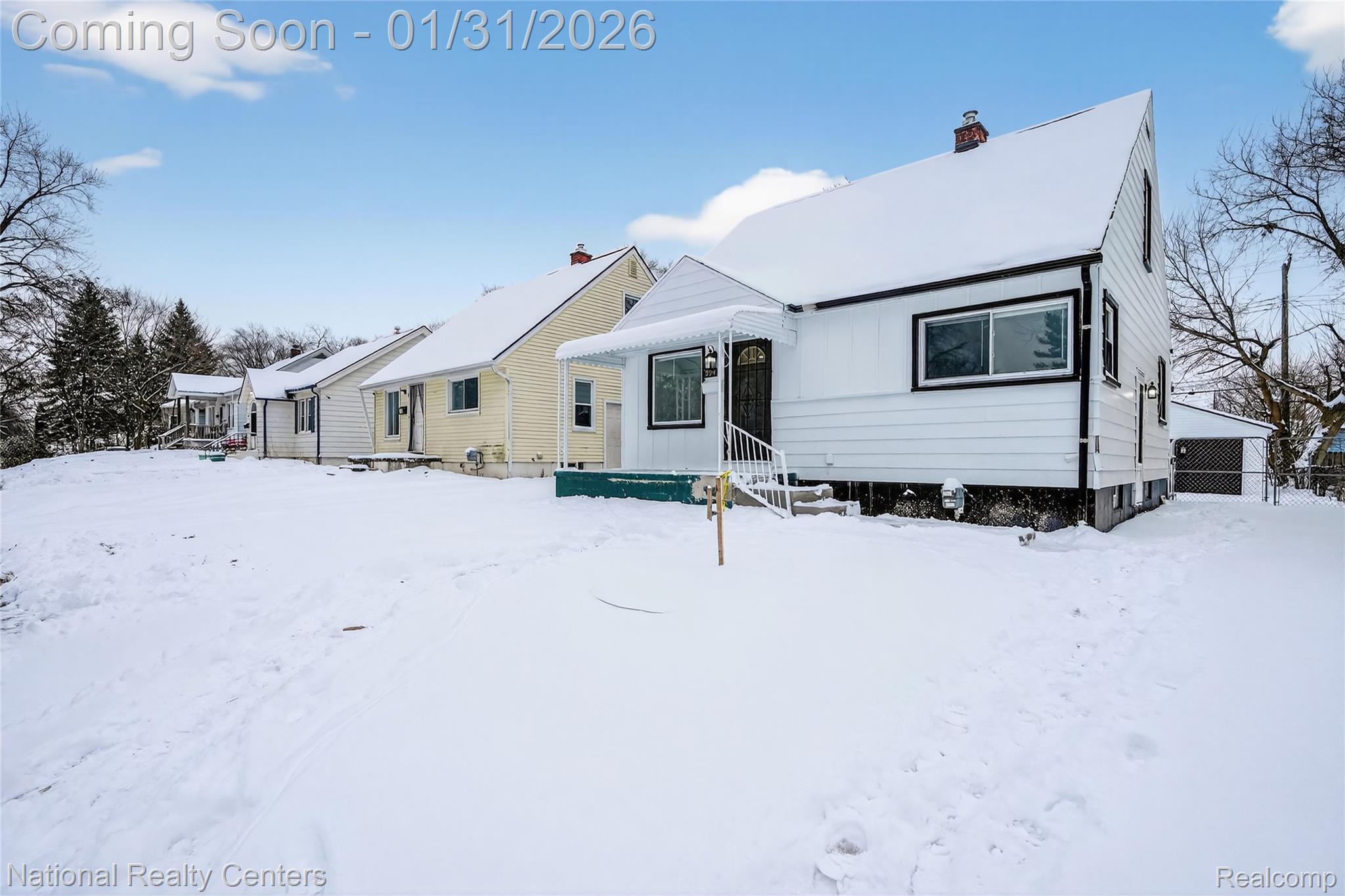 594 E Mansfield Avenue