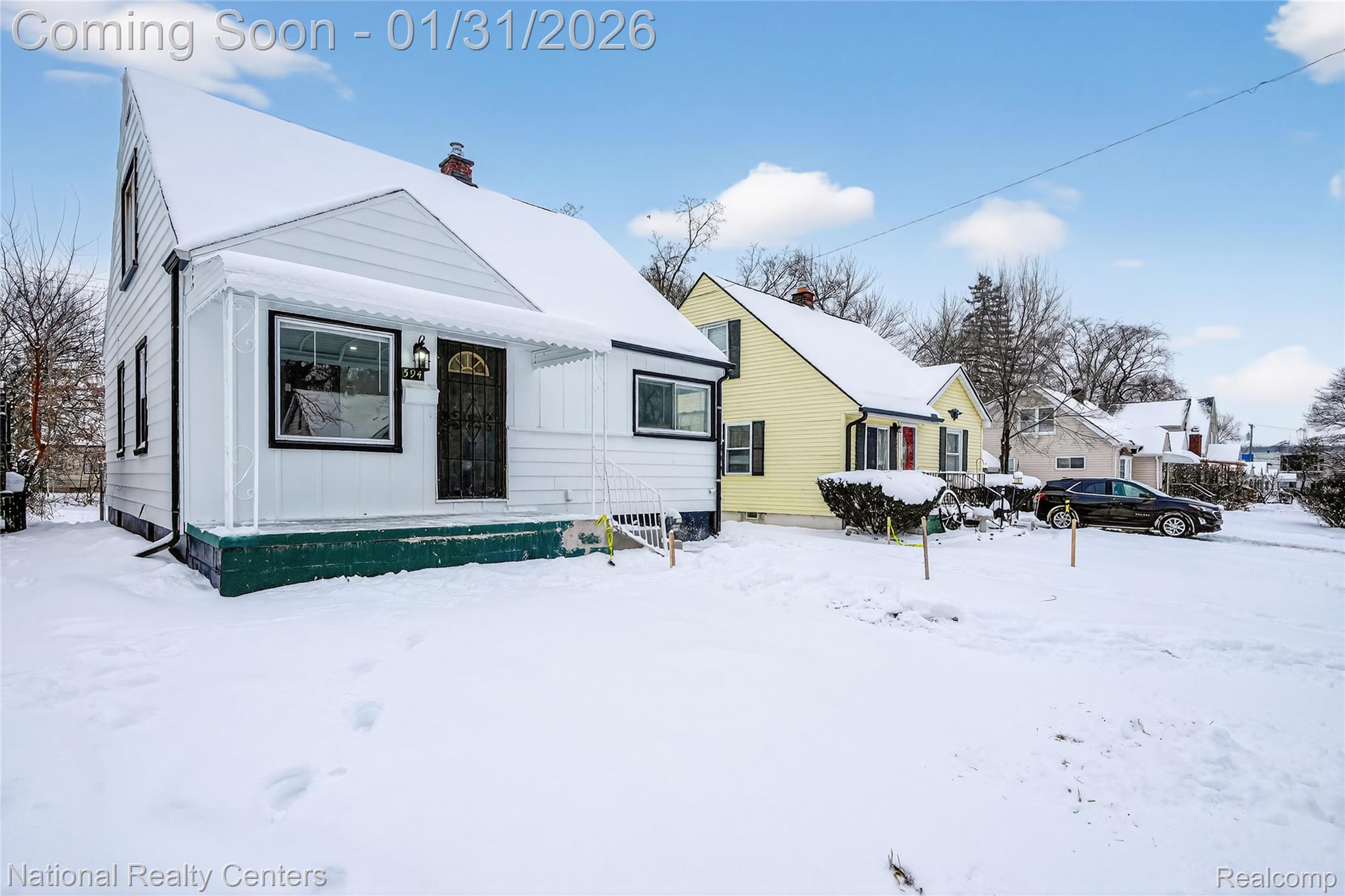 594 E Mansfield Avenue