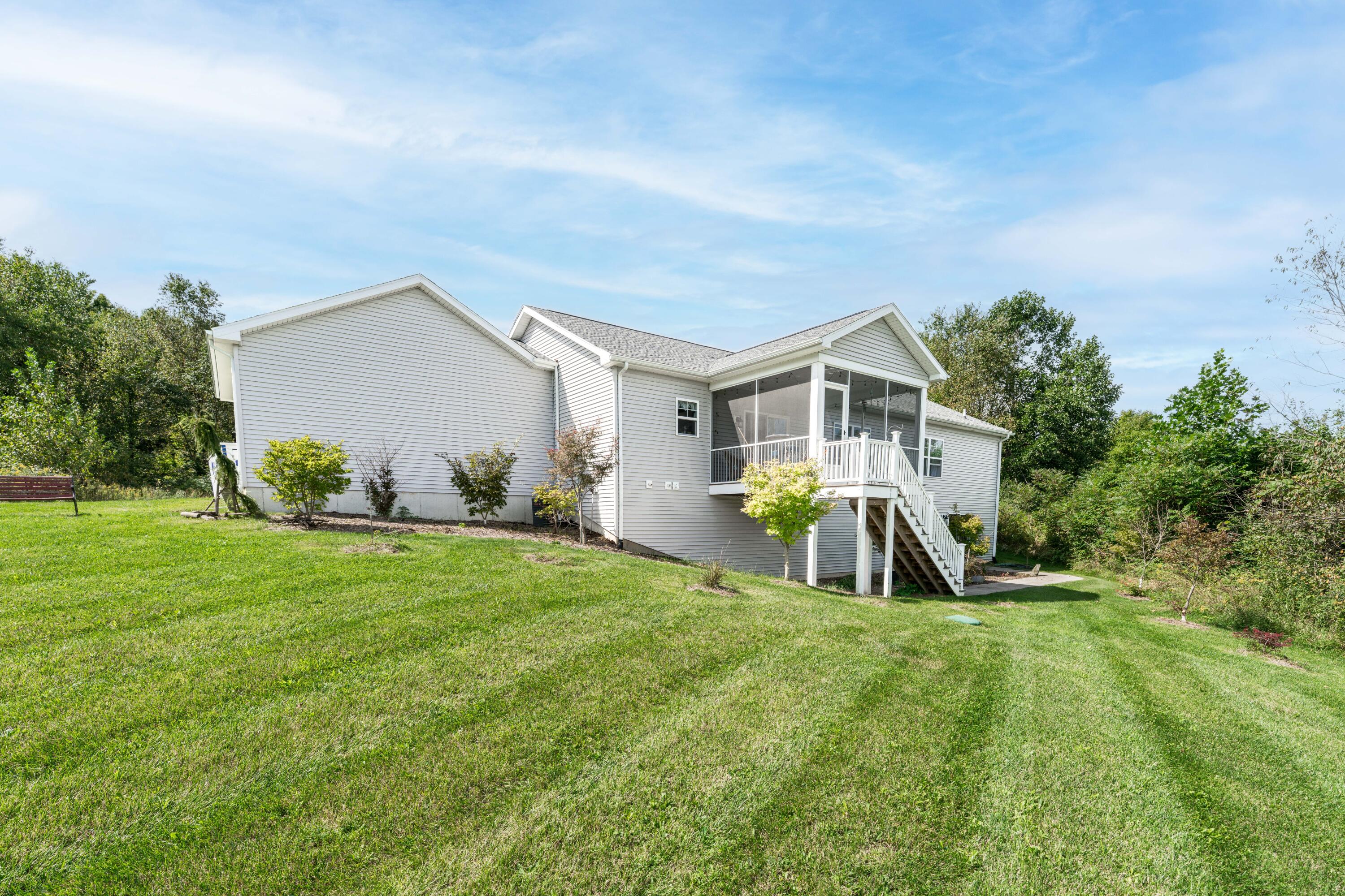 5709 Ickes Road
