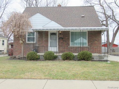 25645 Waldorf Street Roseville City MI 48066