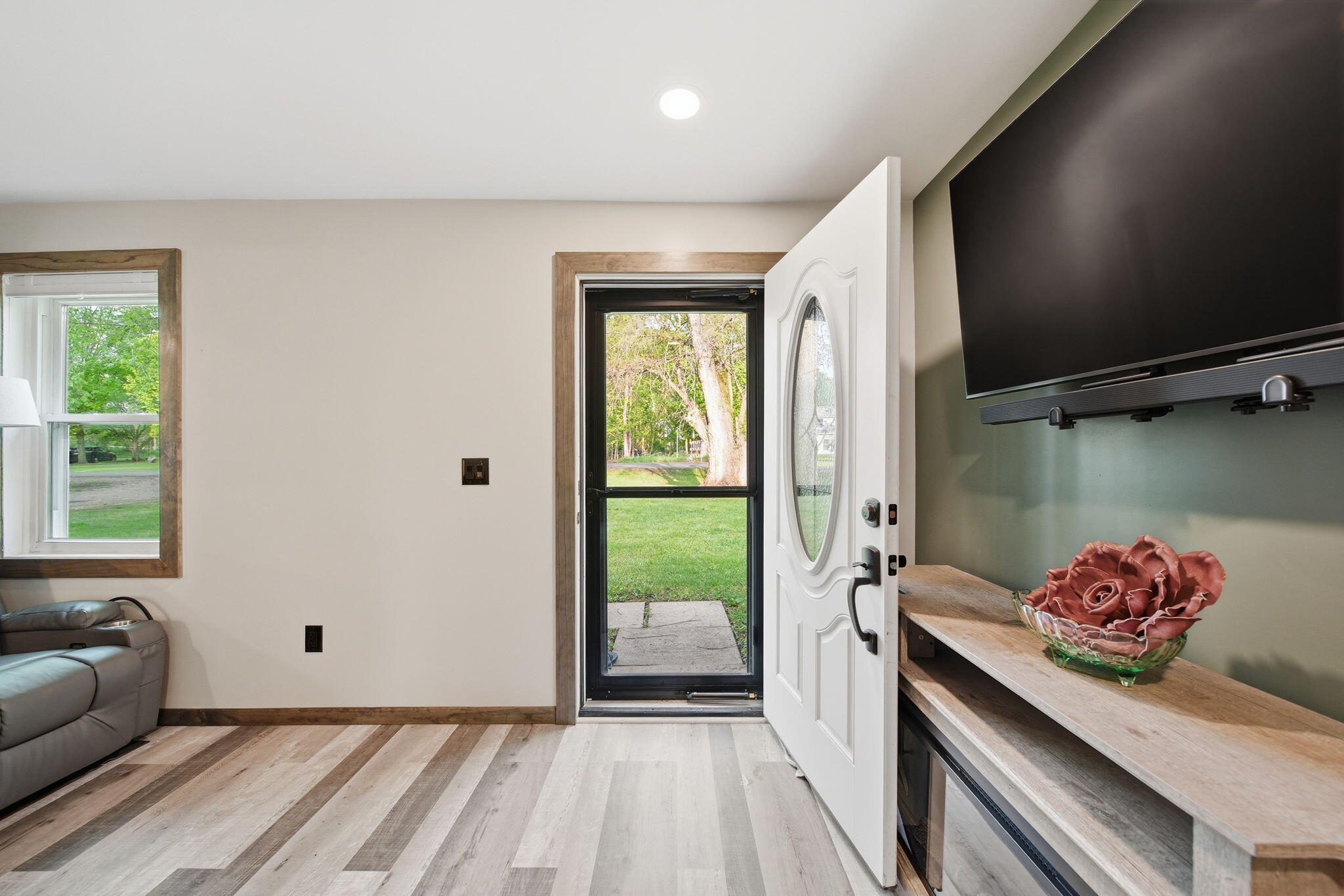3293 Albion Road