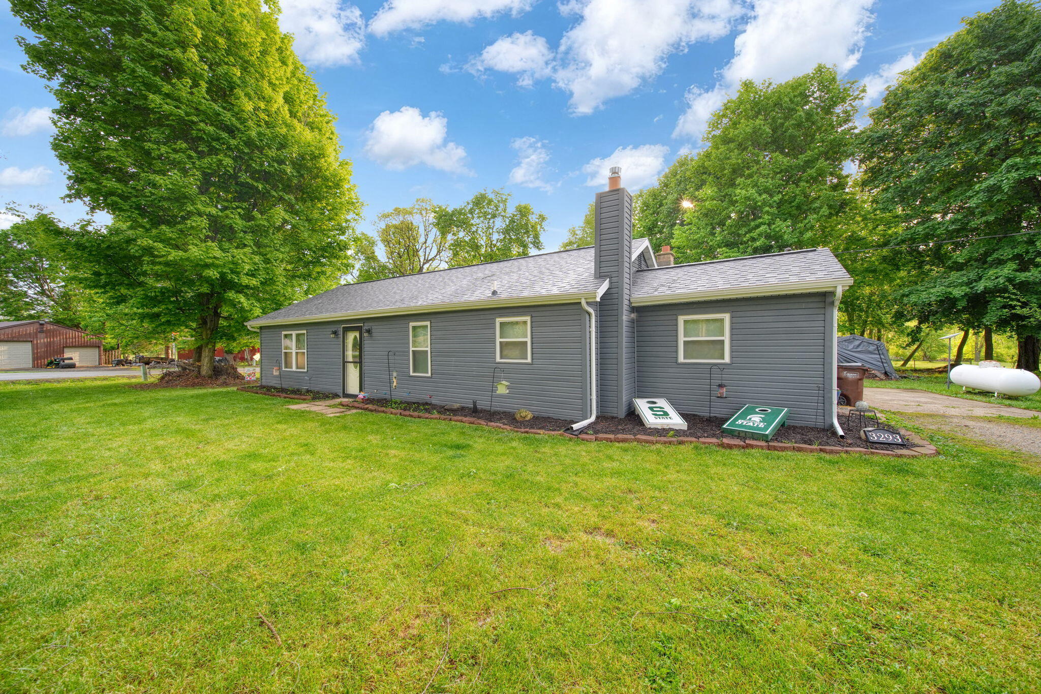 3293 Albion Road
