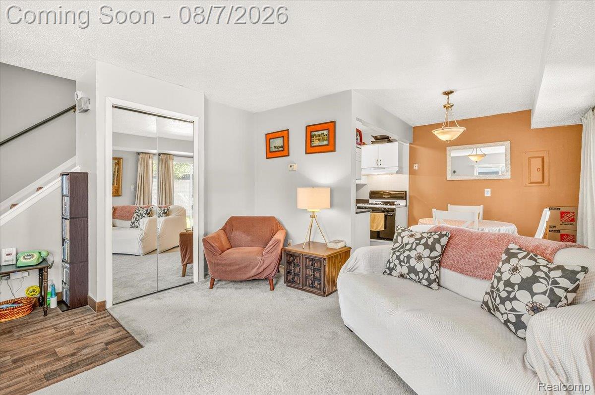 41282 N Woodbury Green Drive