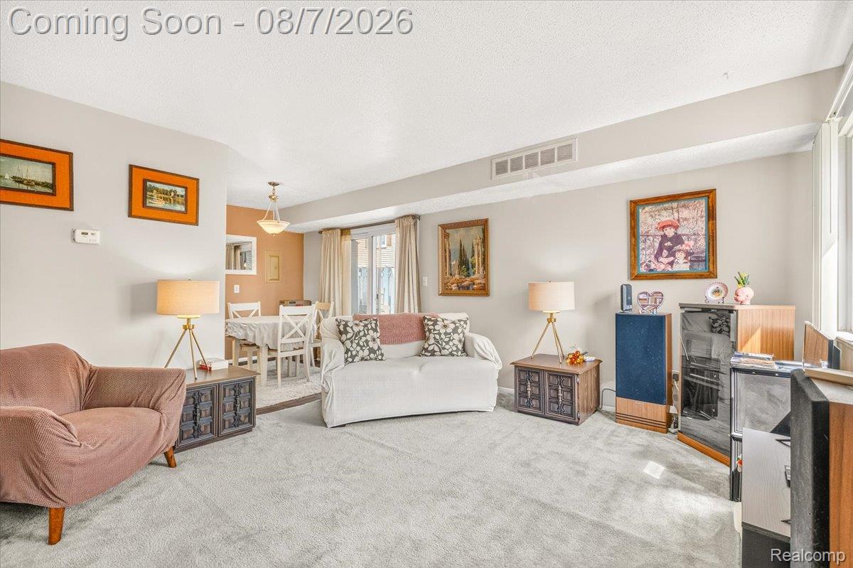 41282 N Woodbury Green Drive