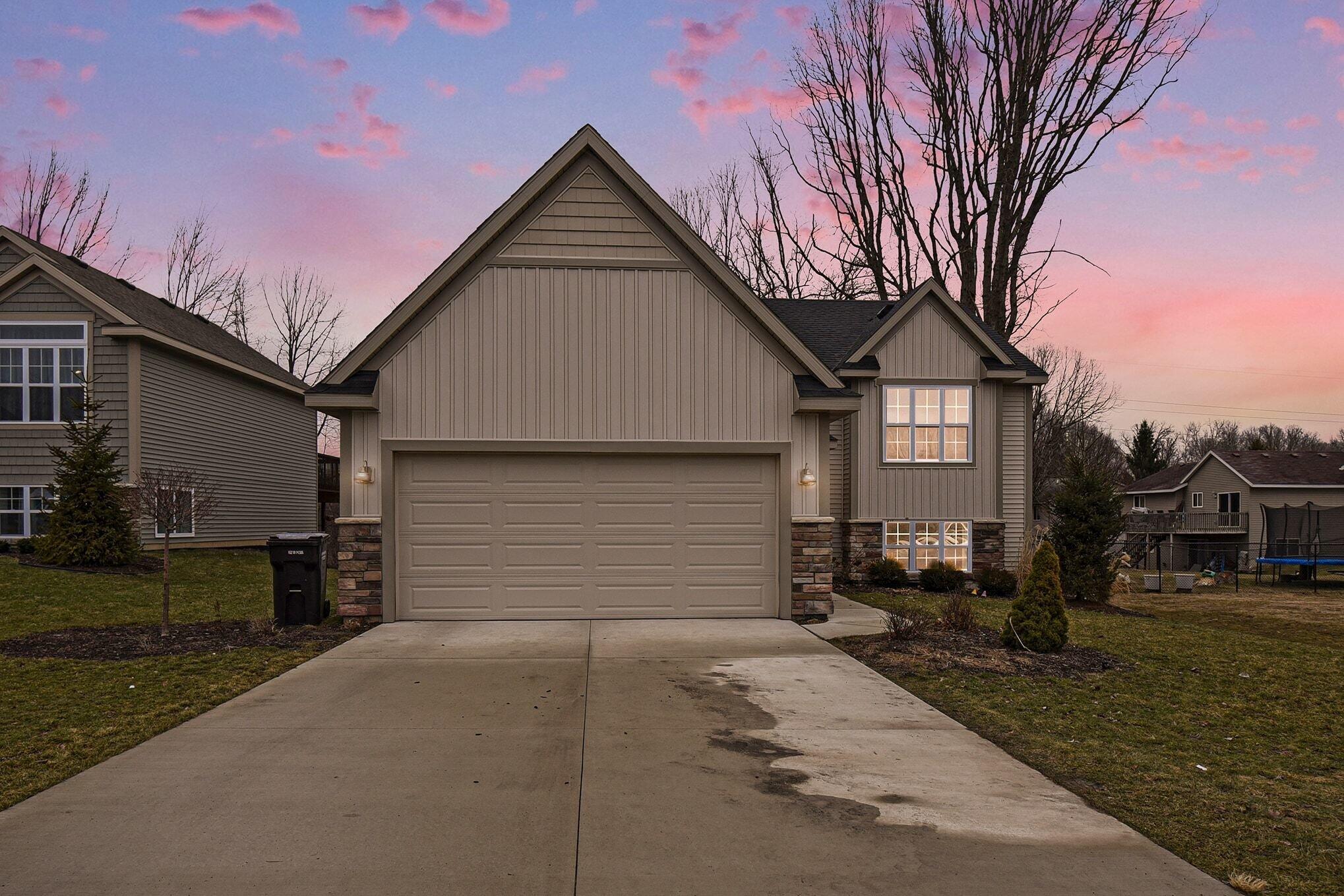 3497 Breezewood Court SE