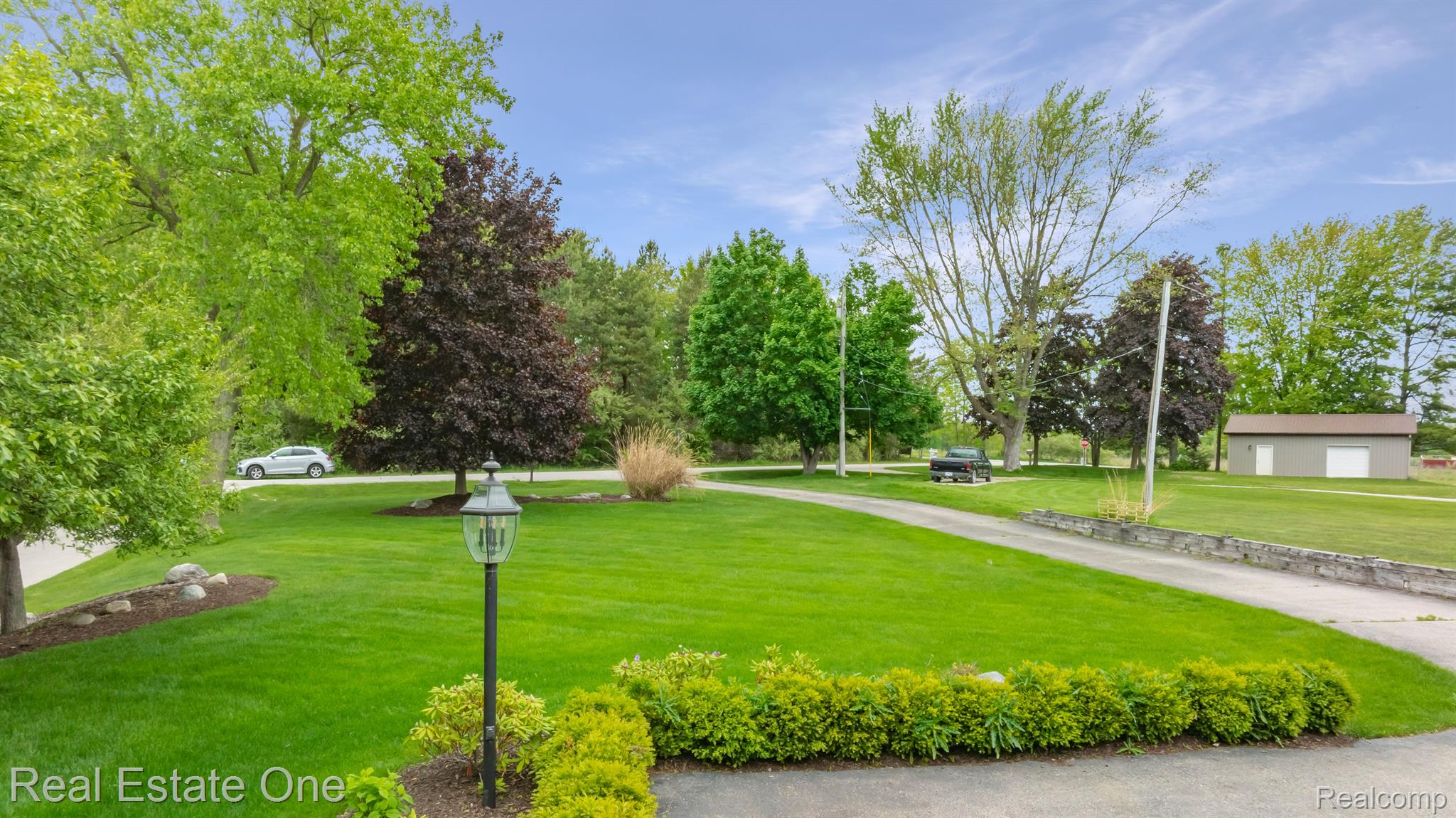 3882 LAKE LAPEER Drive