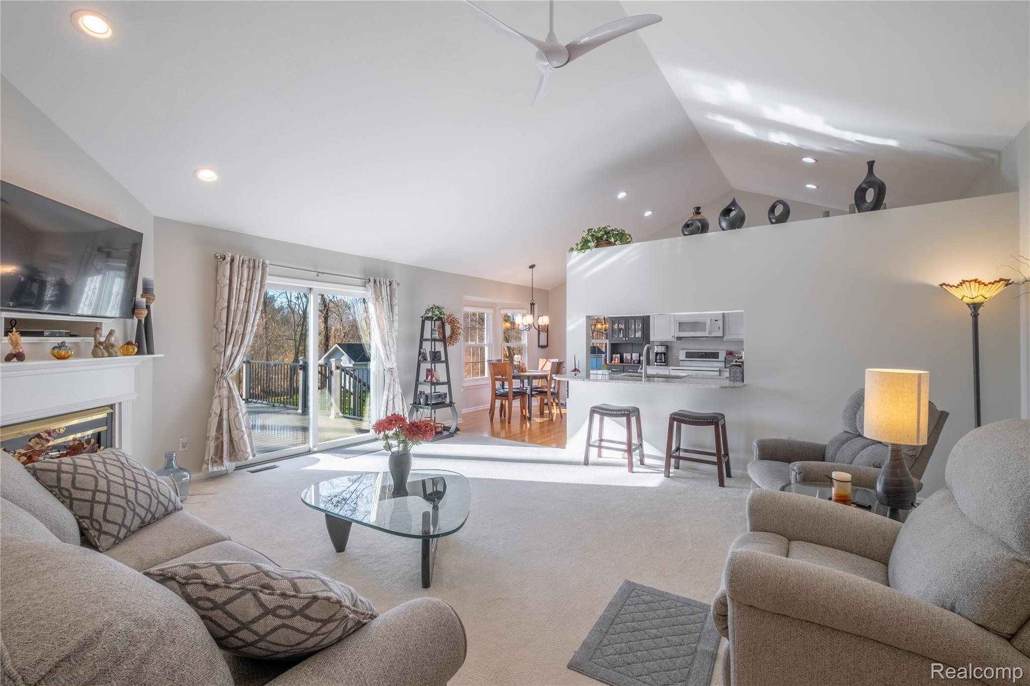 Linden, Michigan 48451, United States, 3 Bedrooms Bedrooms, ,2 BathroomsBathrooms,Residential,Pending,246697