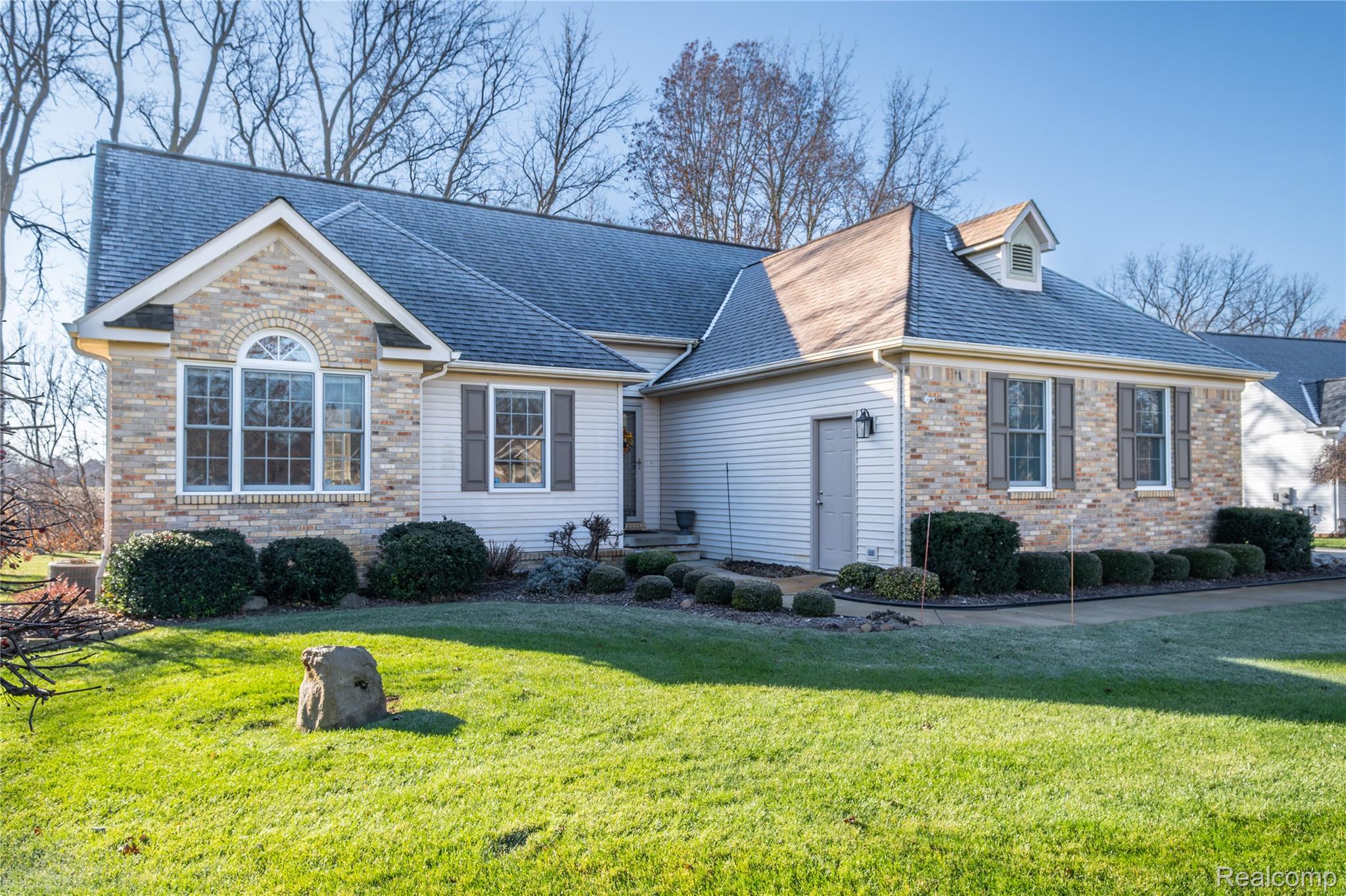 Linden, Michigan 48451, United States, 3 Bedrooms Bedrooms, ,2 BathroomsBathrooms,Residential,Pending,246697