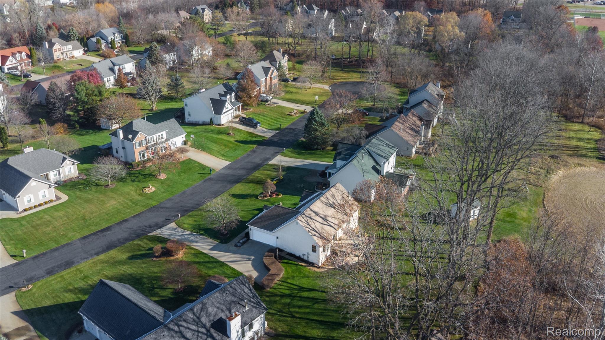 Linden, Michigan 48451, United States, 3 Bedrooms Bedrooms, ,2 BathroomsBathrooms,Residential,Pending,246697