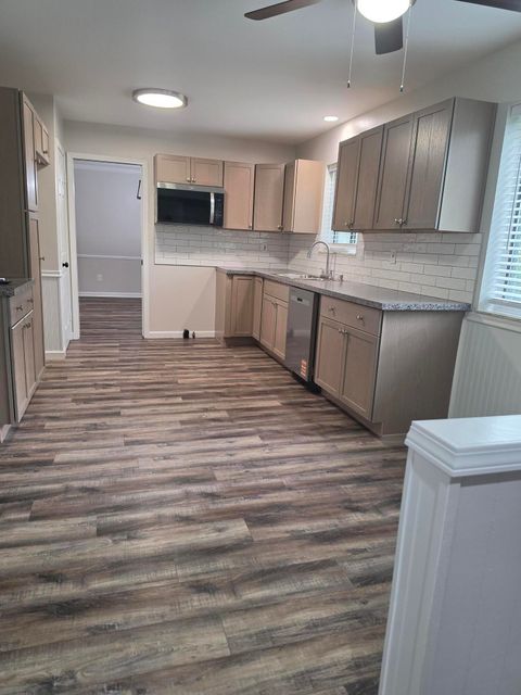 Tiny photo for 4601 Lynbrook Drive, Flint City, MI 48507 (MLS # 81026023729)