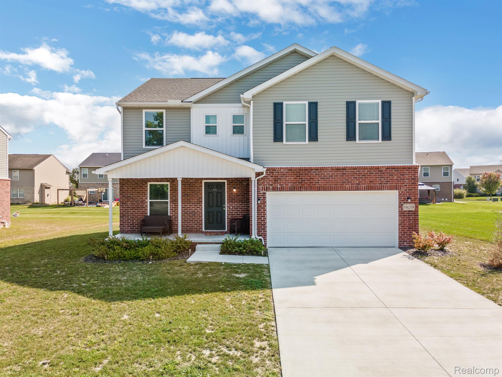 10219 ISLAND LAKE Drive