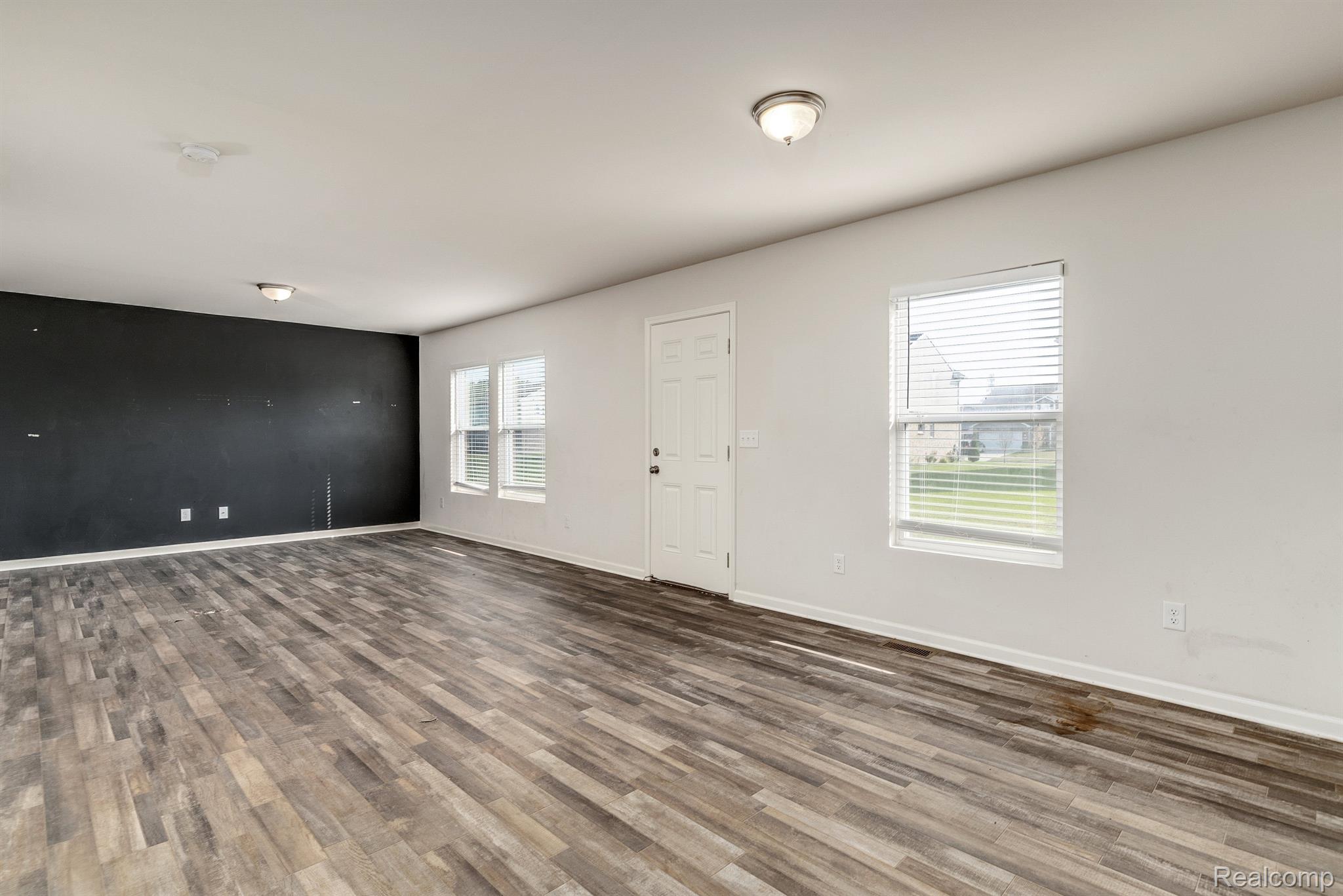 10219 ISLAND LAKE Drive