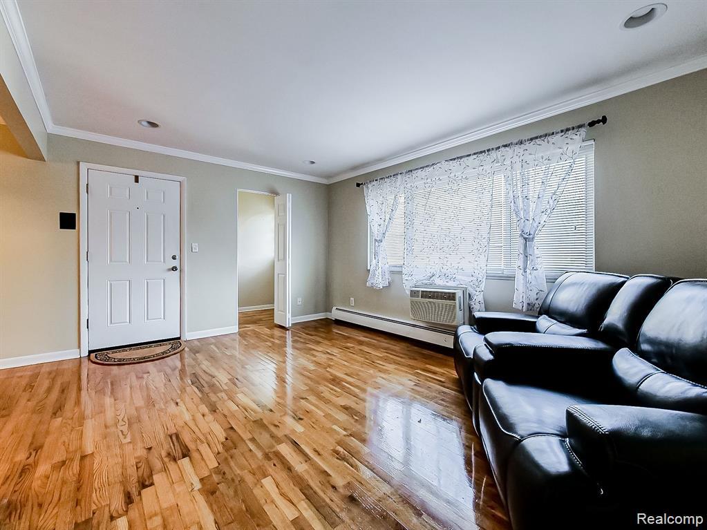 525 Fairbrook Street 203