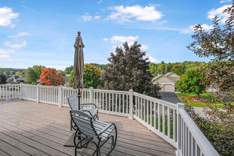 Tiny photo for 2854 E Crown Drive, Garfield Charter Township, MI 49685 (MLS # 78080066574)