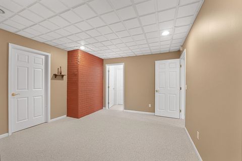 Tiny photo for 2854 E Crown Drive, Garfield Charter Township, MI 49685 (MLS # 78080066574)