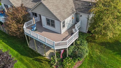 Tiny photo for 2854 E Crown Drive, Garfield Charter Township, MI 49685 (MLS # 78080066574)