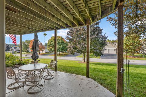 Tiny photo for 2854 E Crown Drive, Garfield Charter Township, MI 49685 (MLS # 78080066574)