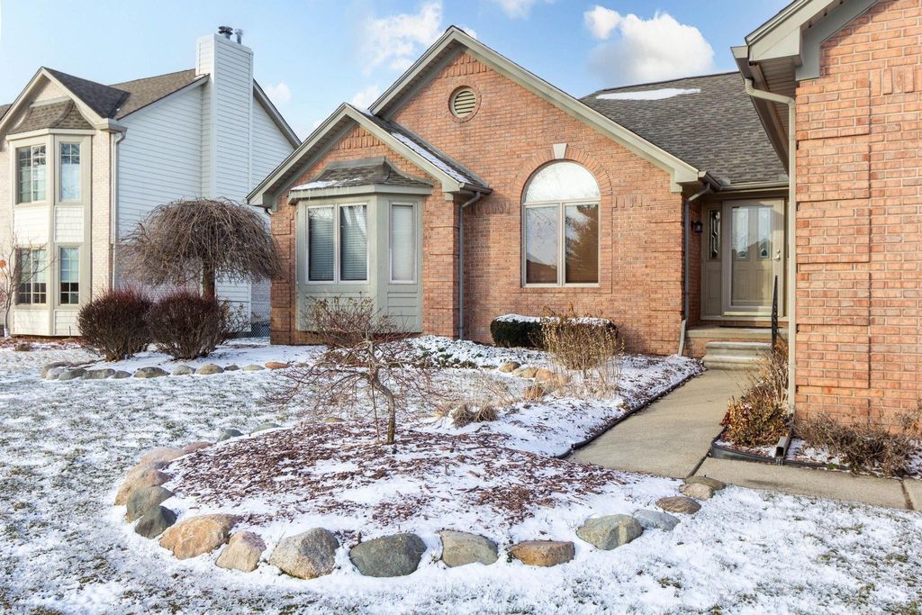 Photo of 50643 Hillside Drive, Macomb Township, MI 48044 (MLS # 58050200226)