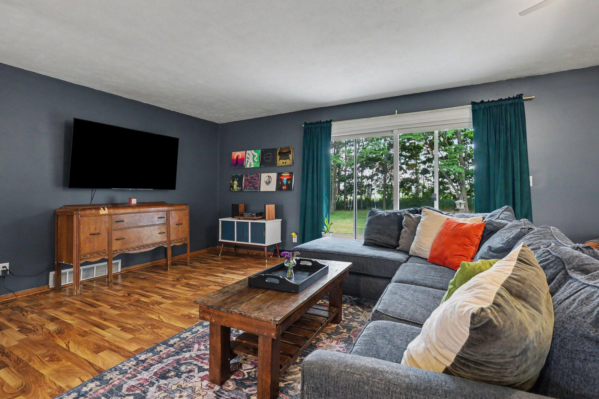 315 W Tuttle Road