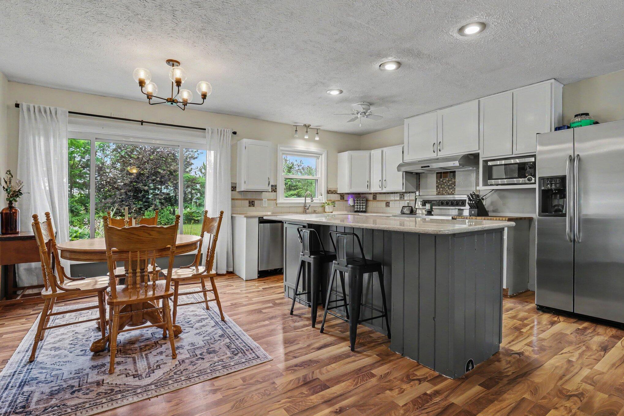 315 W Tuttle Road