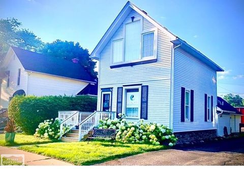 149 W Saint Clair Street Romeo Village MI 48065