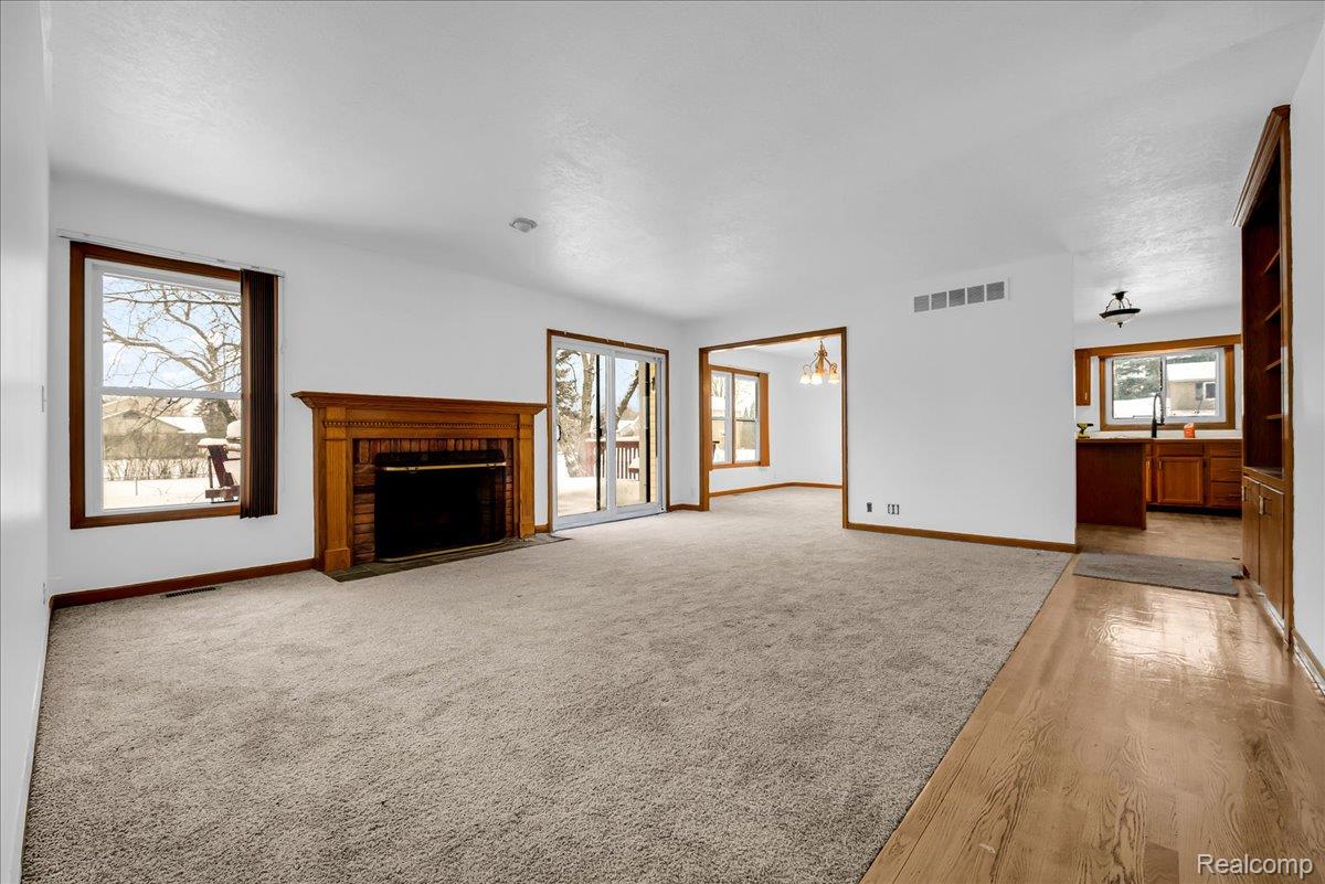 9416 Wildwood Lake Drive