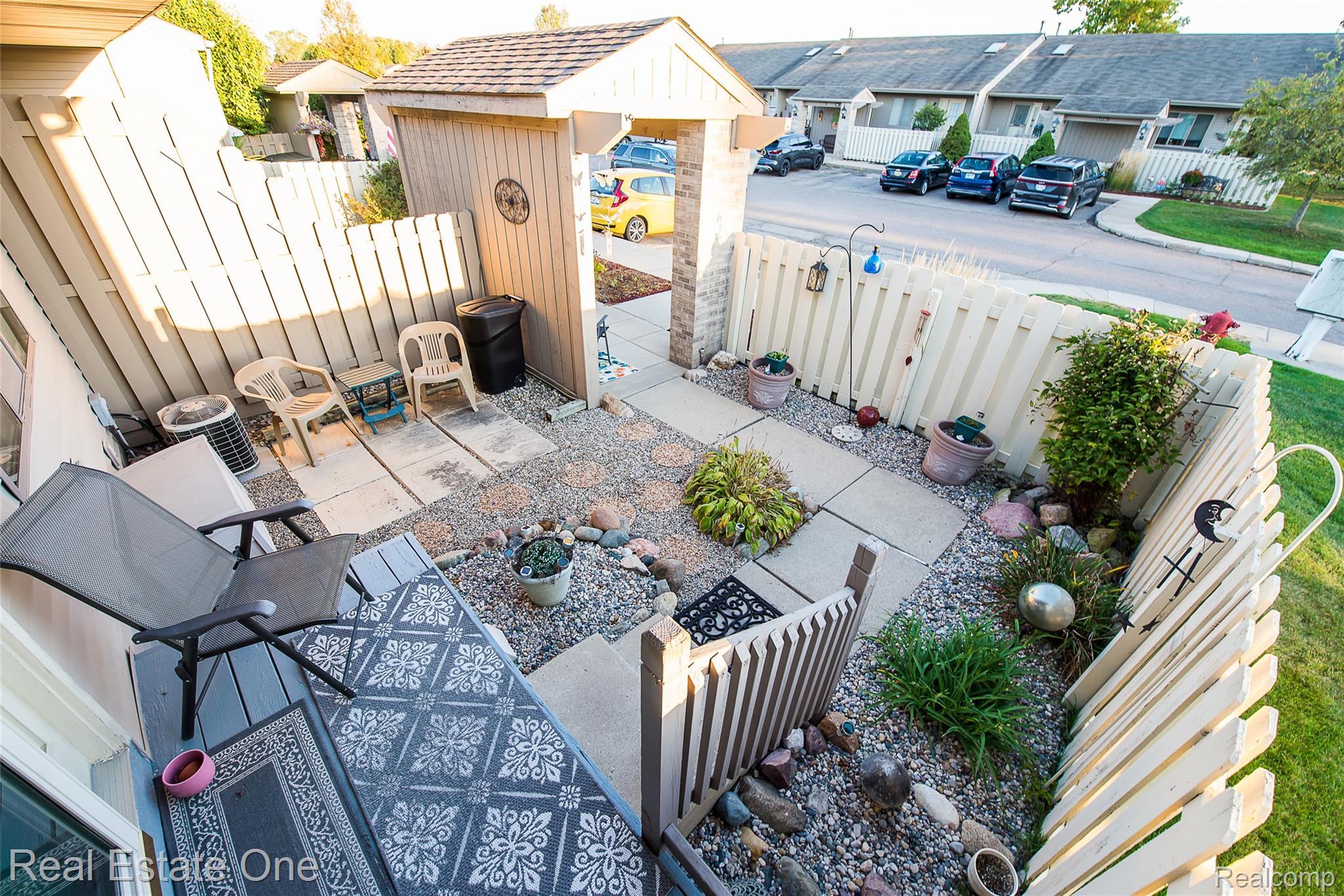 62351 ARLINGTON Circle 1