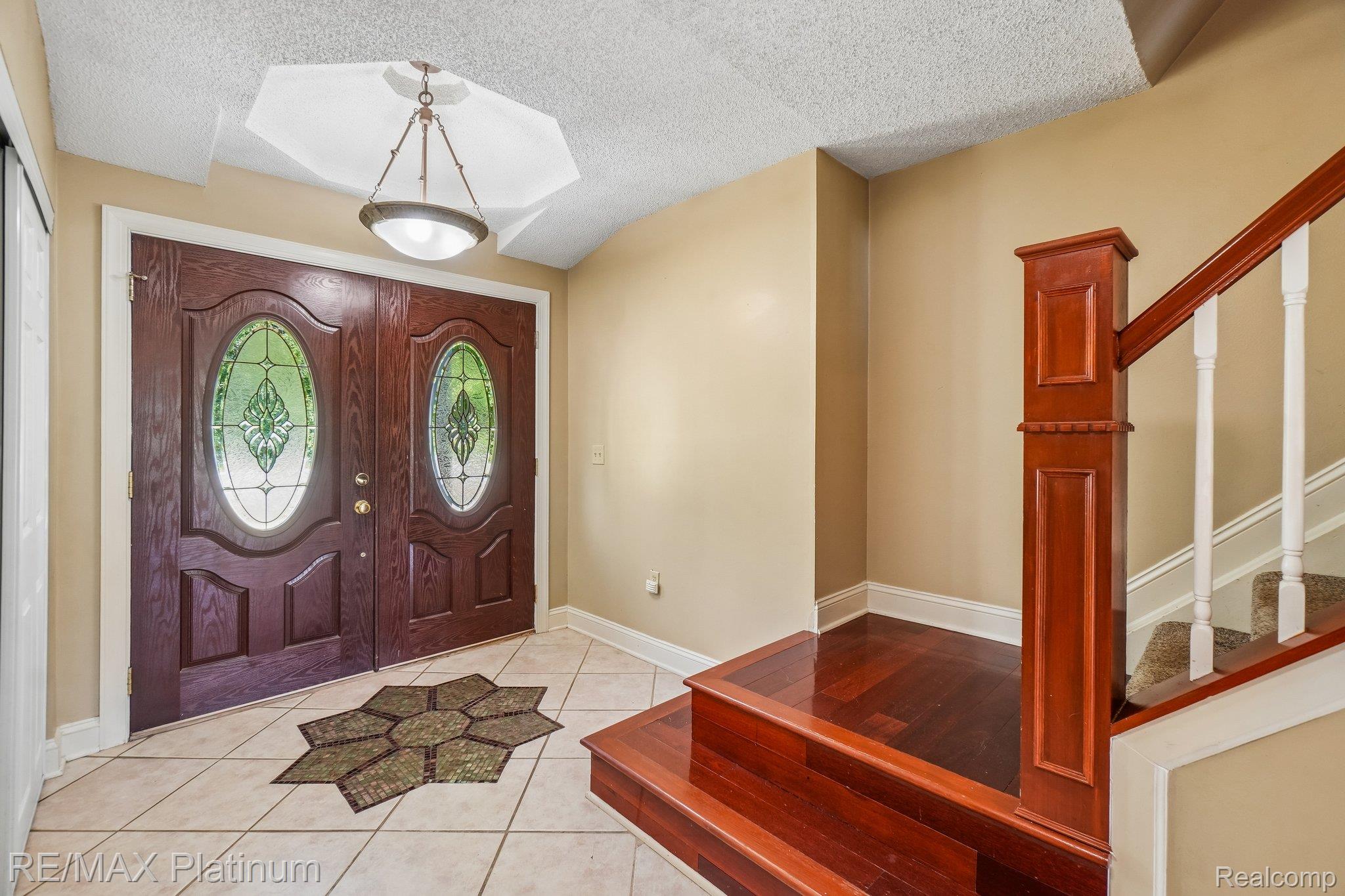 881 Bogie Lake Road